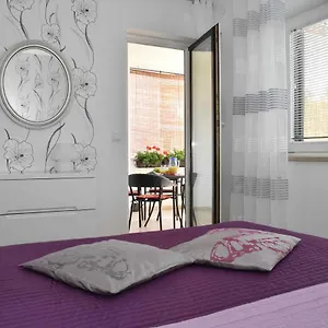 https://apartments-ruzica-pula.in-istria.net